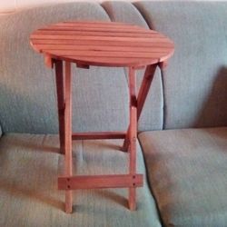 Round Folding Side Table 16x19