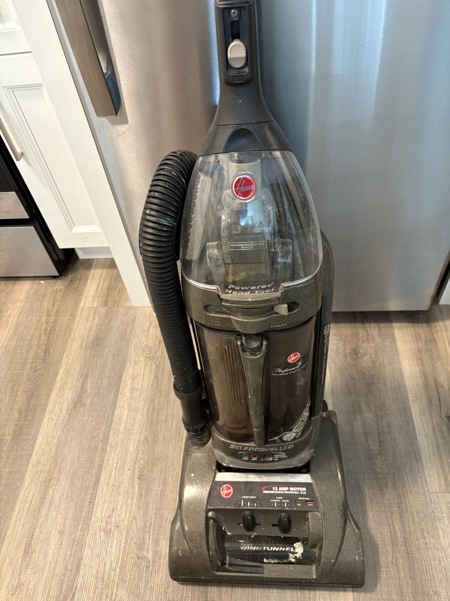 Hoover Wind Tunnel Vacuum Model6632-900
