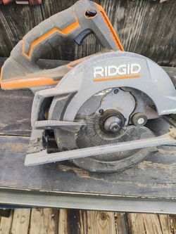 Skillsaw Rigid Battery