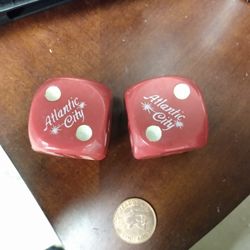 CollectibleTwo Vintage Plastic Atlantic City 1" Dice