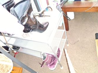 Metal shoe rack