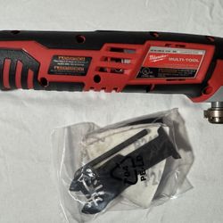 Milwaukee Multi Tool M12 