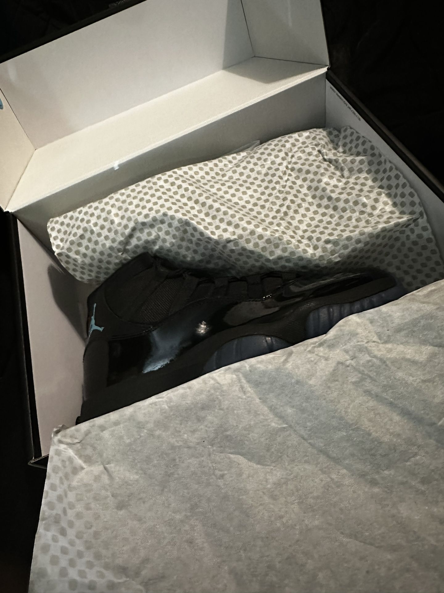 Jordan 11 Retro Gamma - Size 10 mens