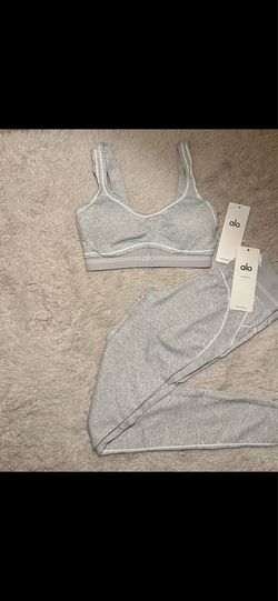 Grey Alo Set Pick up available in Sacramento‼️