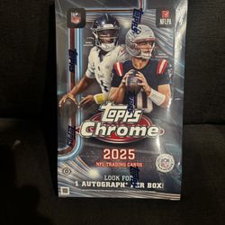 2025 Topps Chrome Football - Hobby Box