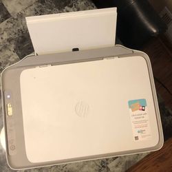 HP Deskjet 2725 (needs Ink Cartridges)