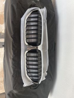 OEM BMW G20 Chrome Kidney Grill
