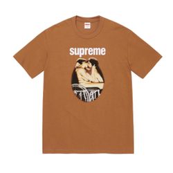SUPREME KISS TEE BROWN SS23 SIZE MEDIUM