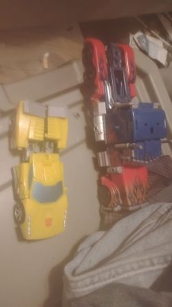 Transformers Optimus prime and Bumblebee