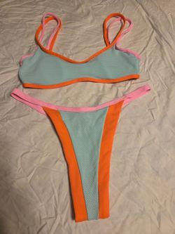 Bathing suit