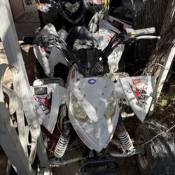 2 Polaris Quads 90 And 200 Phoenix Outlaw 90