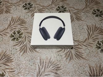 AirPods Max generation 2( midnight black ) brand new