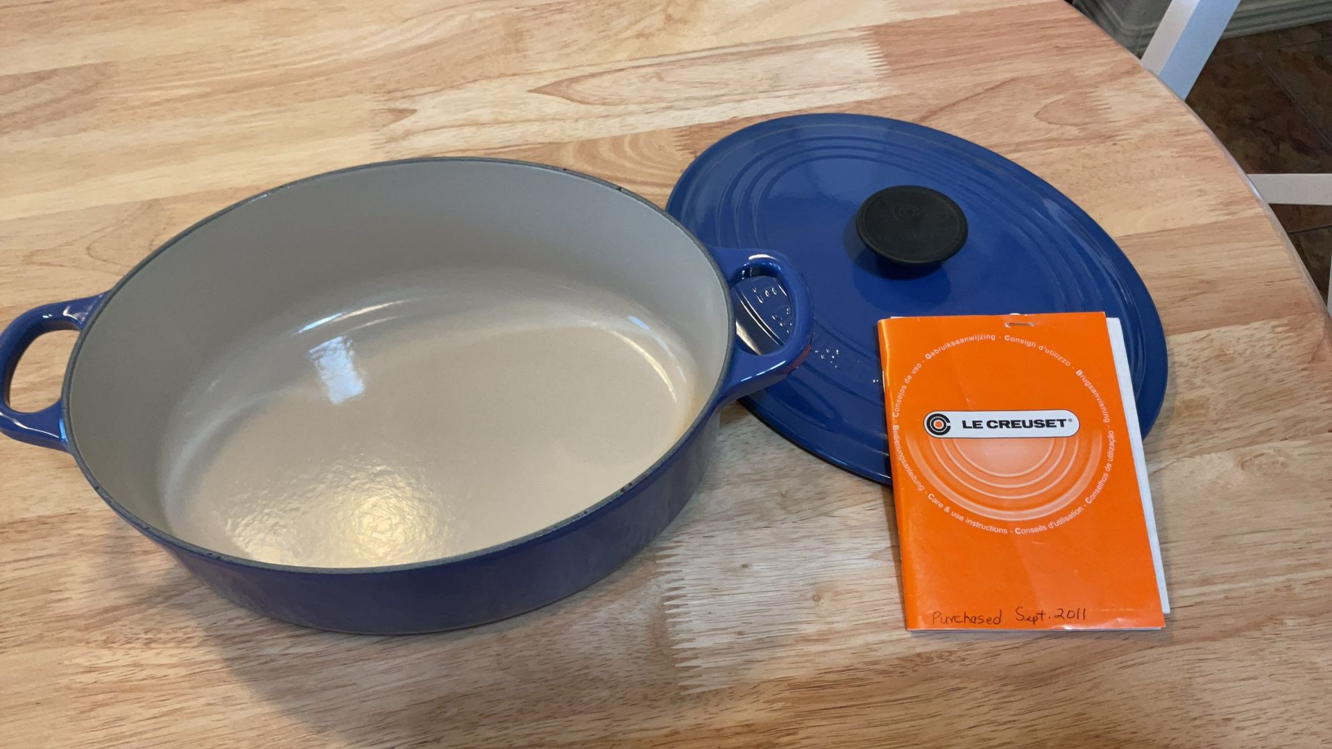 Le Creuset 3.5 -Qt Oval Wide Oven, Cobalt Blue