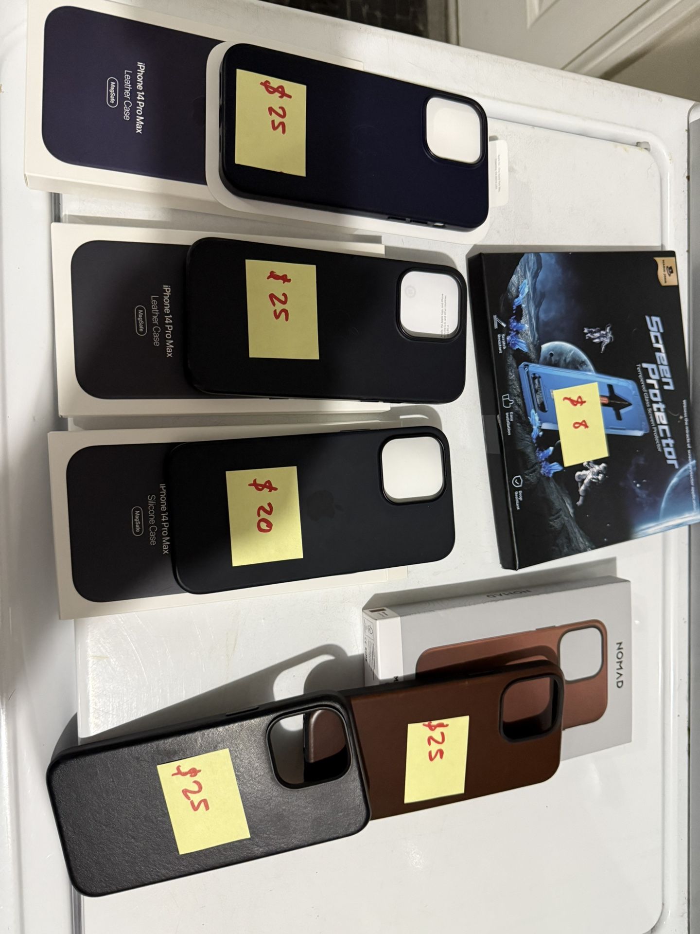 iPhon 14 Pro max Leather Apple And Nomad Cases