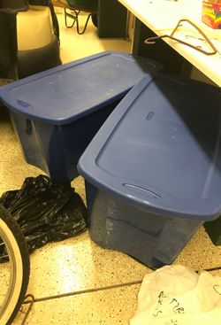 2 lg storage boxes like new 50 gal