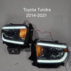 Toyota Tundra 2014-2021 Headlights