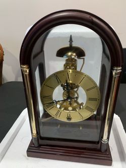 Vintage Mantle Clock-W-Brass Movement