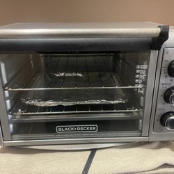 Black & Decker Toaster Oven , Stainless Steel Works Great & In Excellent Condition . 