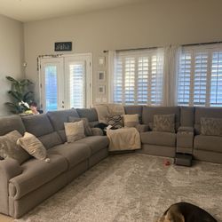 Sectional Couch With Electronic Recliners