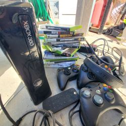 XBox 360 With Games & Controllers 