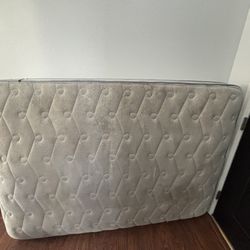 Full Size Matress