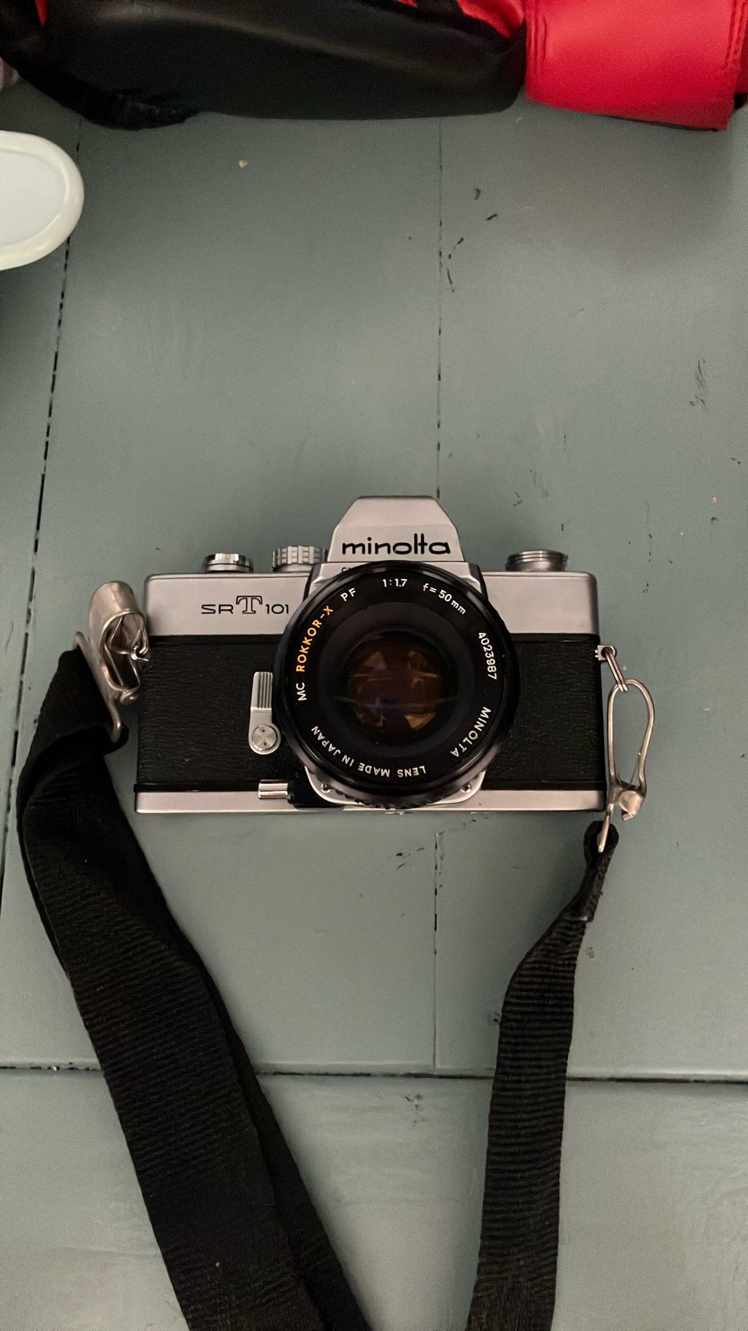 Minolta SRT 101