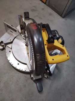 DeWalt 10 inch miter saw