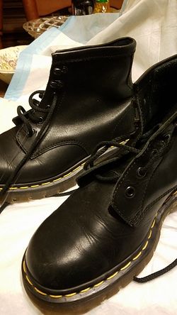 Sz8 docmartens womans
