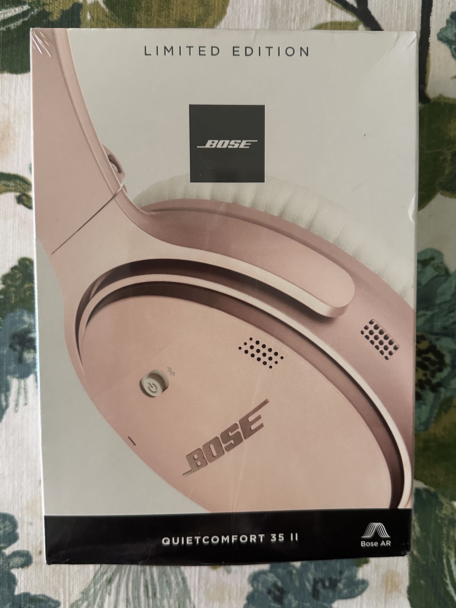 Bose QuietComfort 35 II Wirelss Headphones - Rose Gold Limited Edition