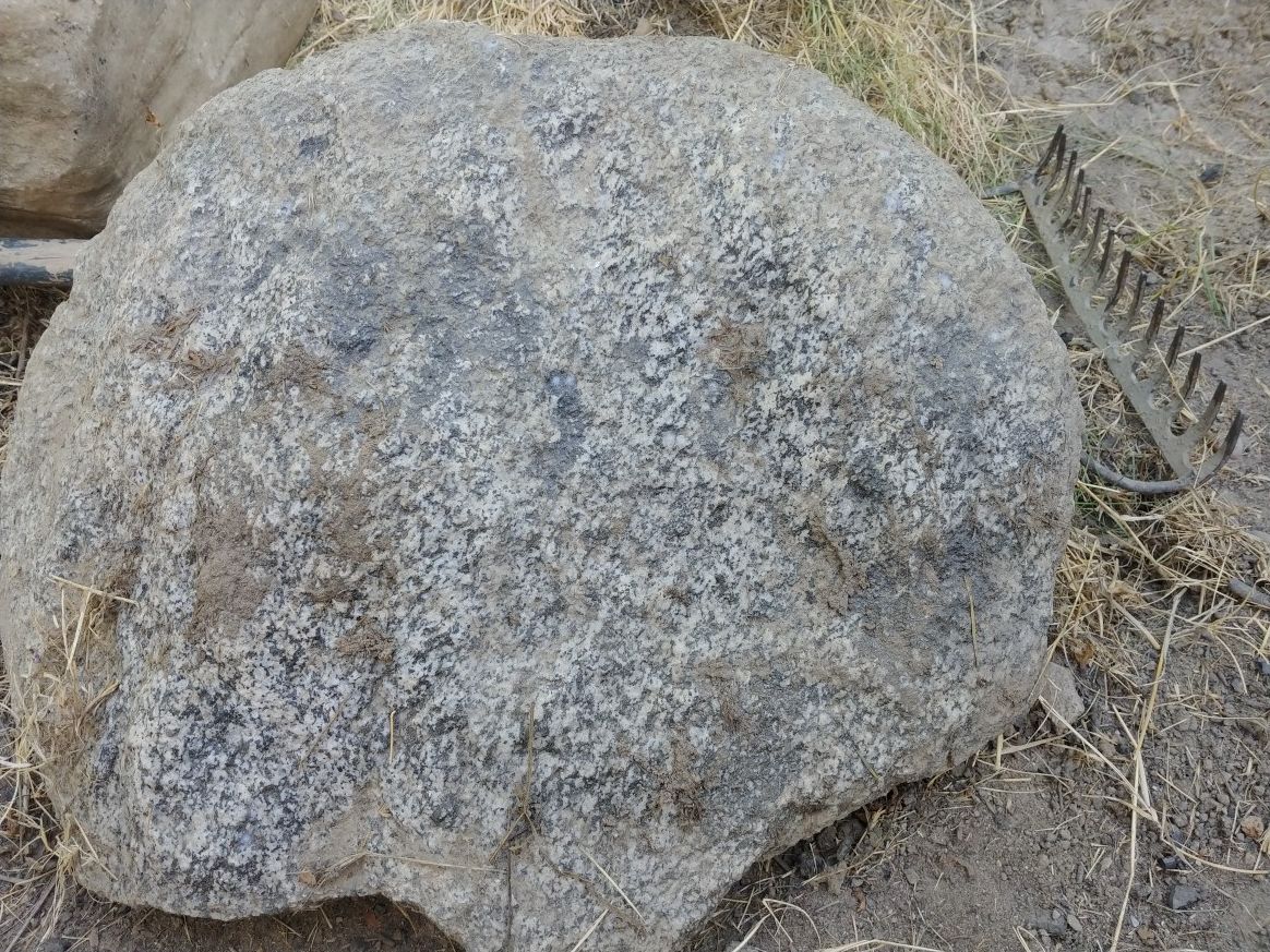 Salt and pepper granite landscape boulders.