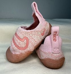 Nike Baby Slip-On Knit Sneakers Pink