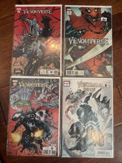 Venom Comics Lot 