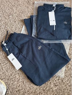 Navy blue men’s alo set