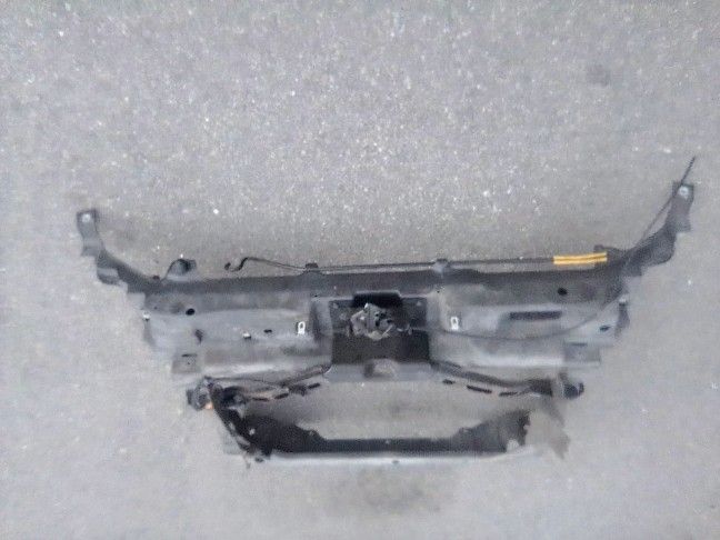 2011-2014 Ford Edge Radiator Core Support With Latch And Accessories Oem.
