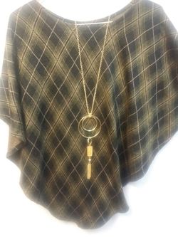 Plaid poncho with gold tassel necklace set