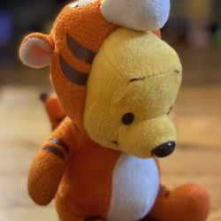 Winnie the Pooh Plush Tigger Disney Store Japan MINT Vintage