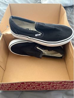 in good condition men’s #7women 8.5