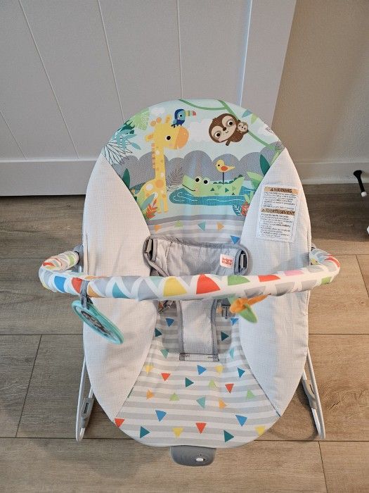 Fisher Price Vibrating Bouncer In Great Condition