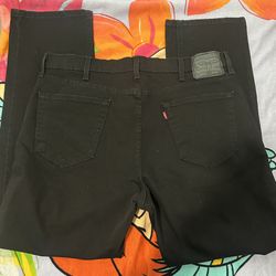 Men Levi’s 38/32