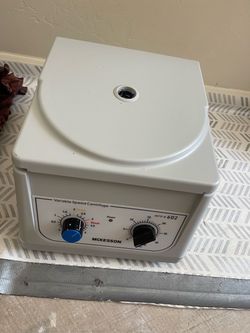 Centrifuge (Model 602) - Clinical Lab / Medical Equipmet