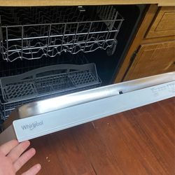 Whirlpool Dishwasher 
