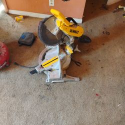 DeWalt Miter Saw