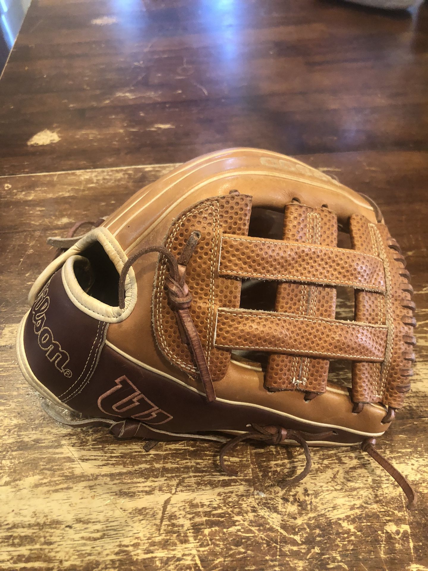 Fastpitch Wilson Softball Glove