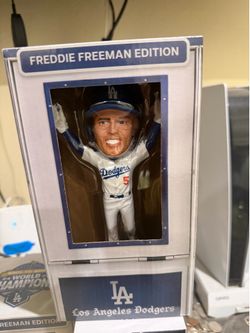 Freddy freeman world series winner bobble head
