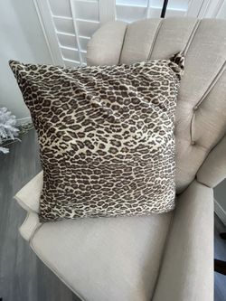 Leopard Pillow-25x20