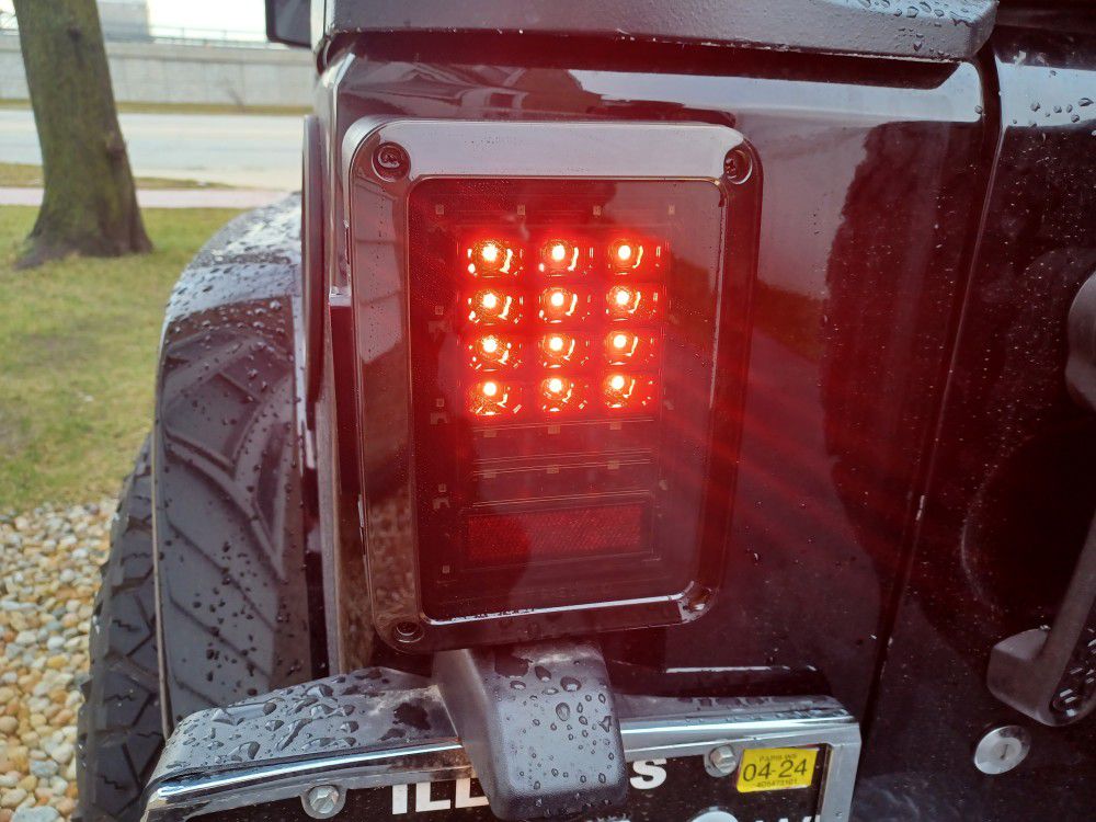 08-18 Jeep Wrangler Taillights 
