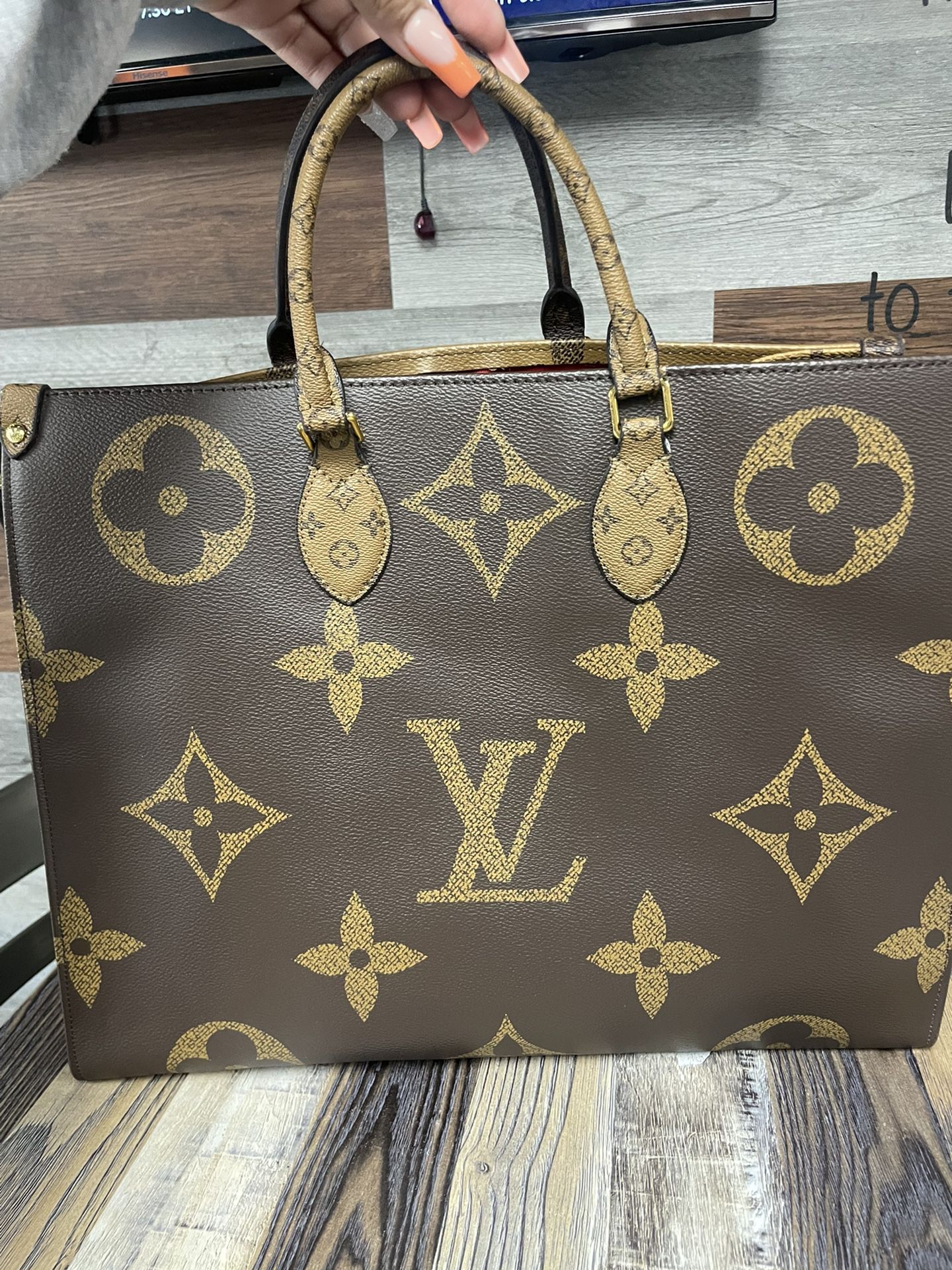 Loui Vuitton Bag for Sale in Brea, CA - OfferUp