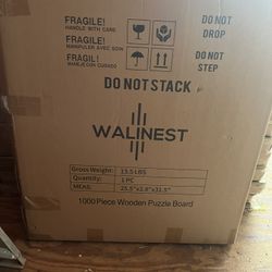 1000 Piece Puzzle Board (with Puzzle) Unused