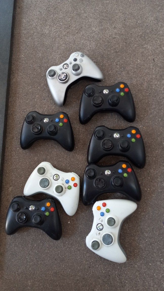 Xbox 360 Controllers READ DESCRIPTION 