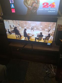 Samsung smart 4k tv  model UN55AU8000